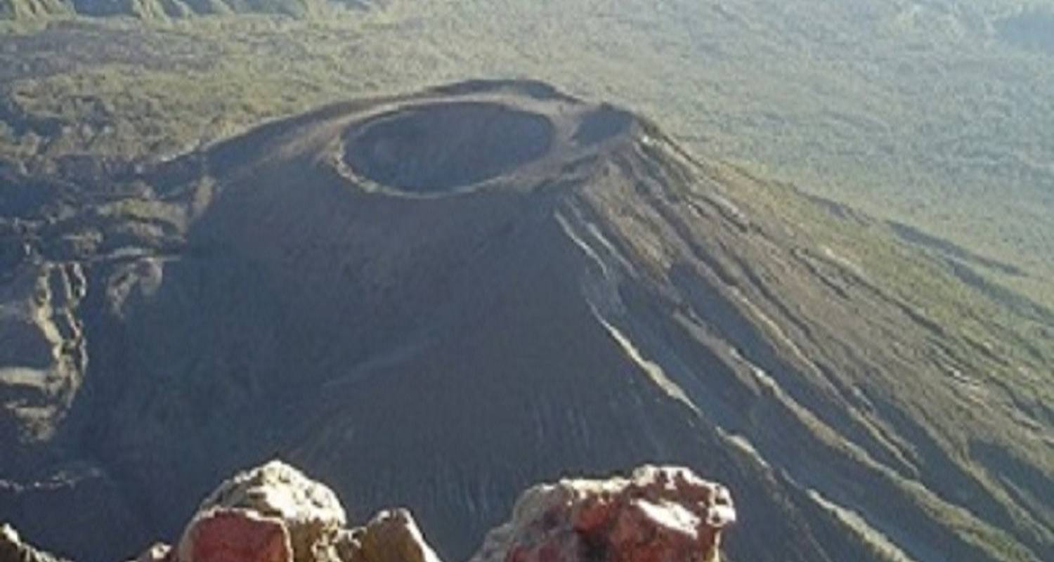 Beste korte dagwandeling Mount Meru met redelijke prijs $300 - Africa Natural Tours