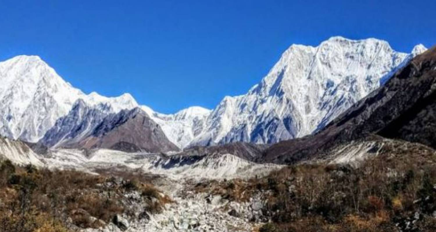 Manaslu Tsum valley excursionismo 18 días - Sherpa Expedition Teams