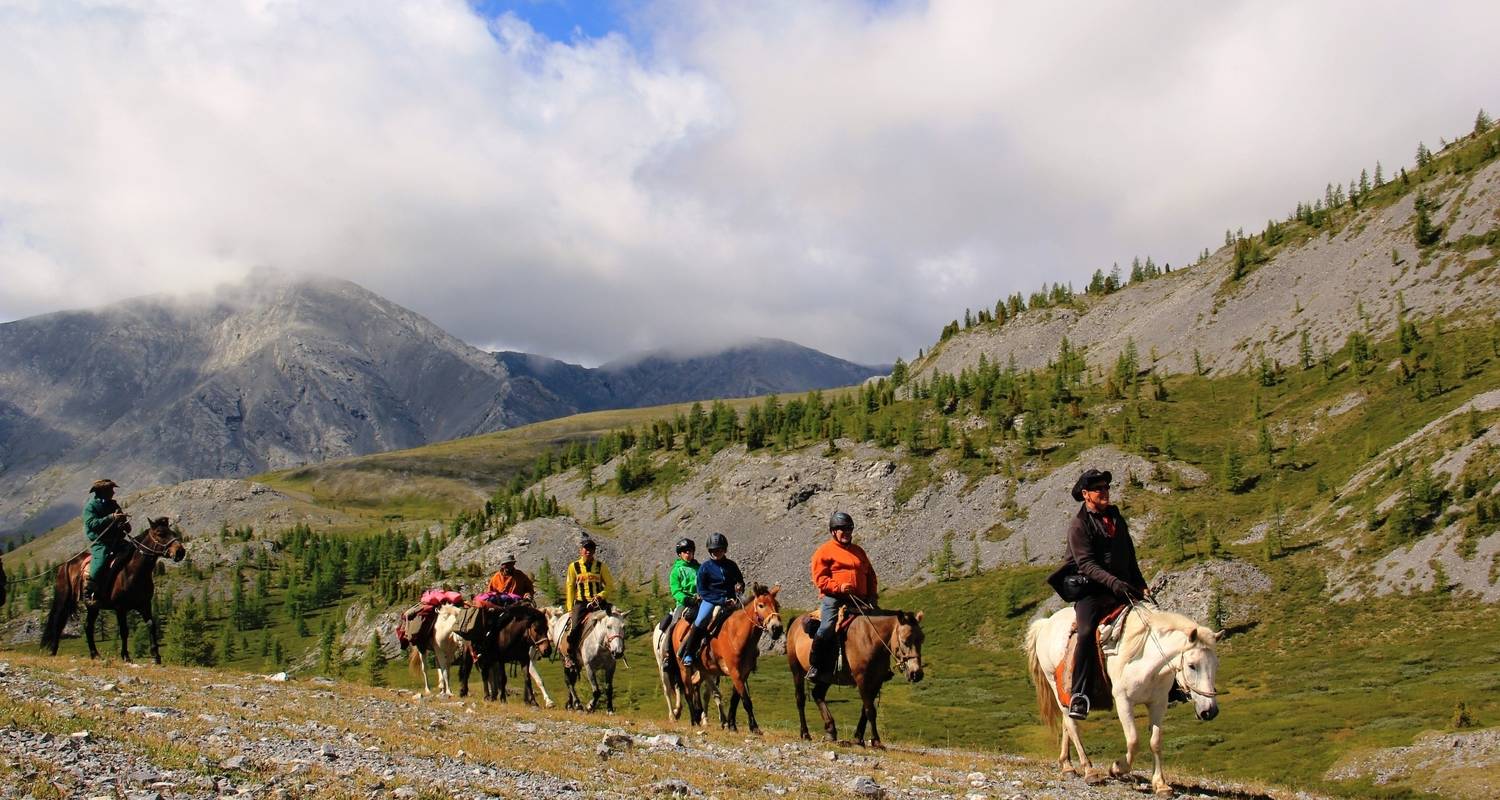 Randonnée à cheval dans la nature sauvage de Mongolie - Bumantour LLC