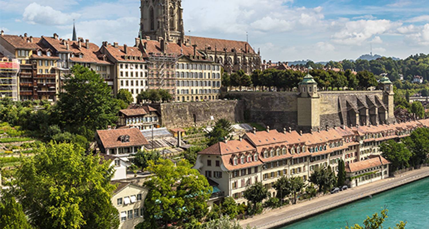 Mountains, Valleys and Lakes of Switzerland - Back-Roads Touring