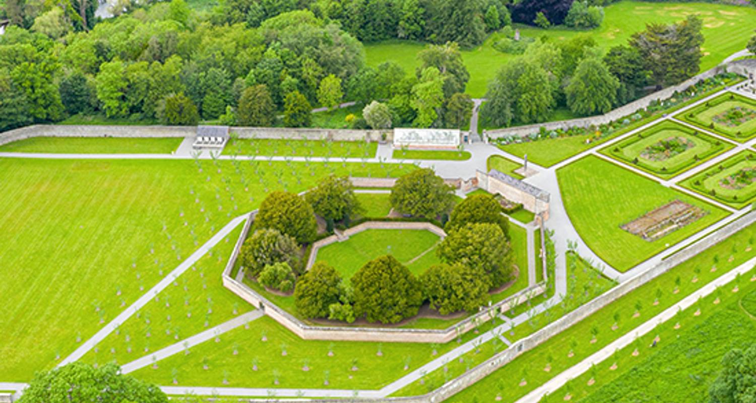 The Emerald Isle - Back-Roads Touring