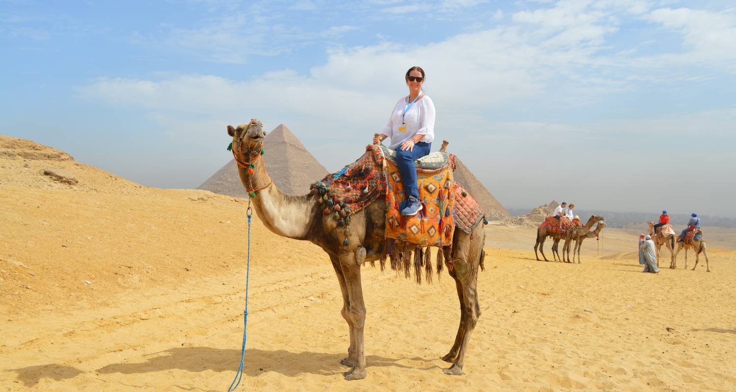 Visite d'une journée des grandes pyramides de Gizeh et du musée national de la civilisation égyptienne - Look at Egypt Tours 