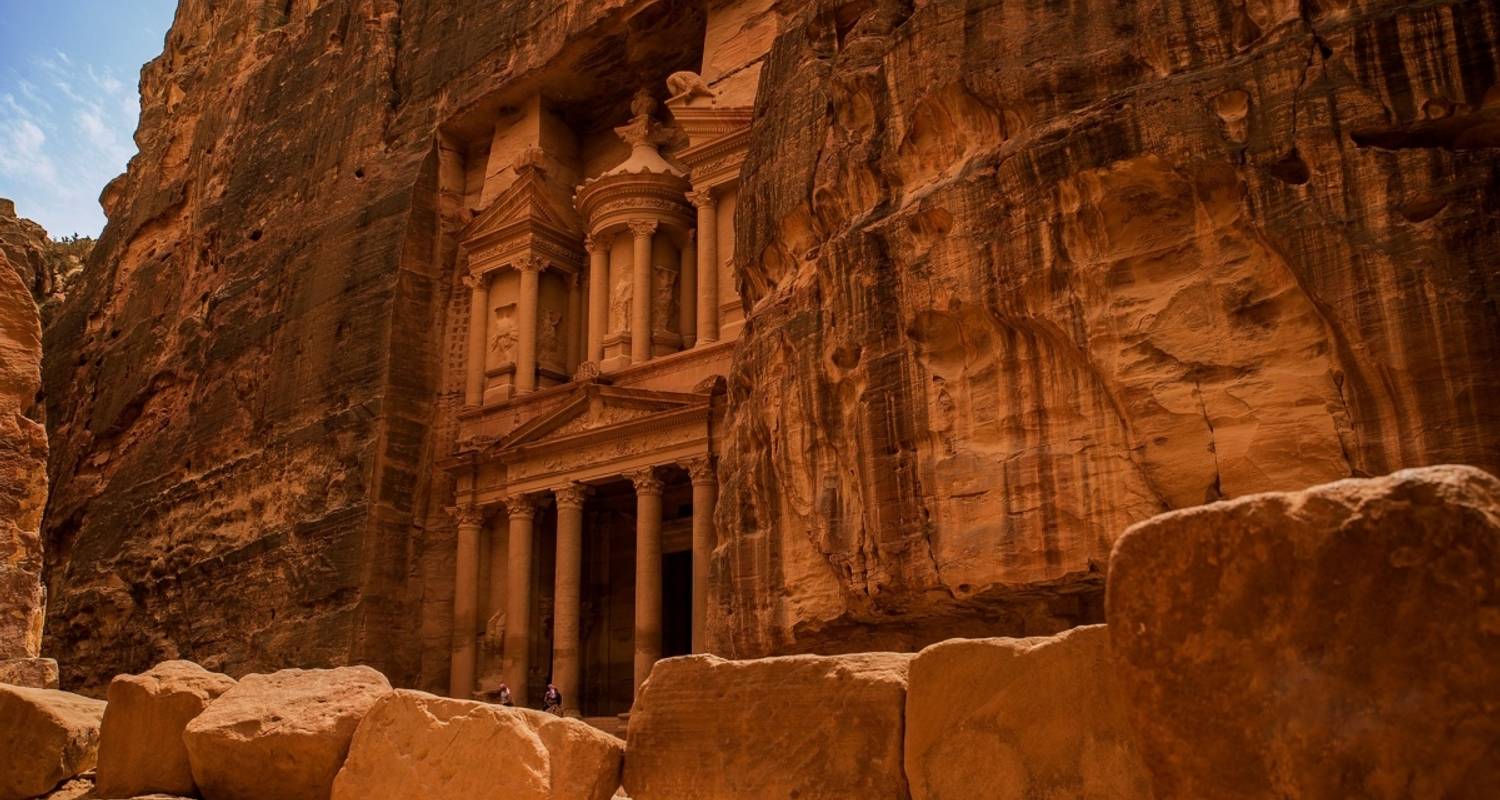 15-Day Ultimate Tour of Jordan and Egypt - Nilvison Egypt Tours 