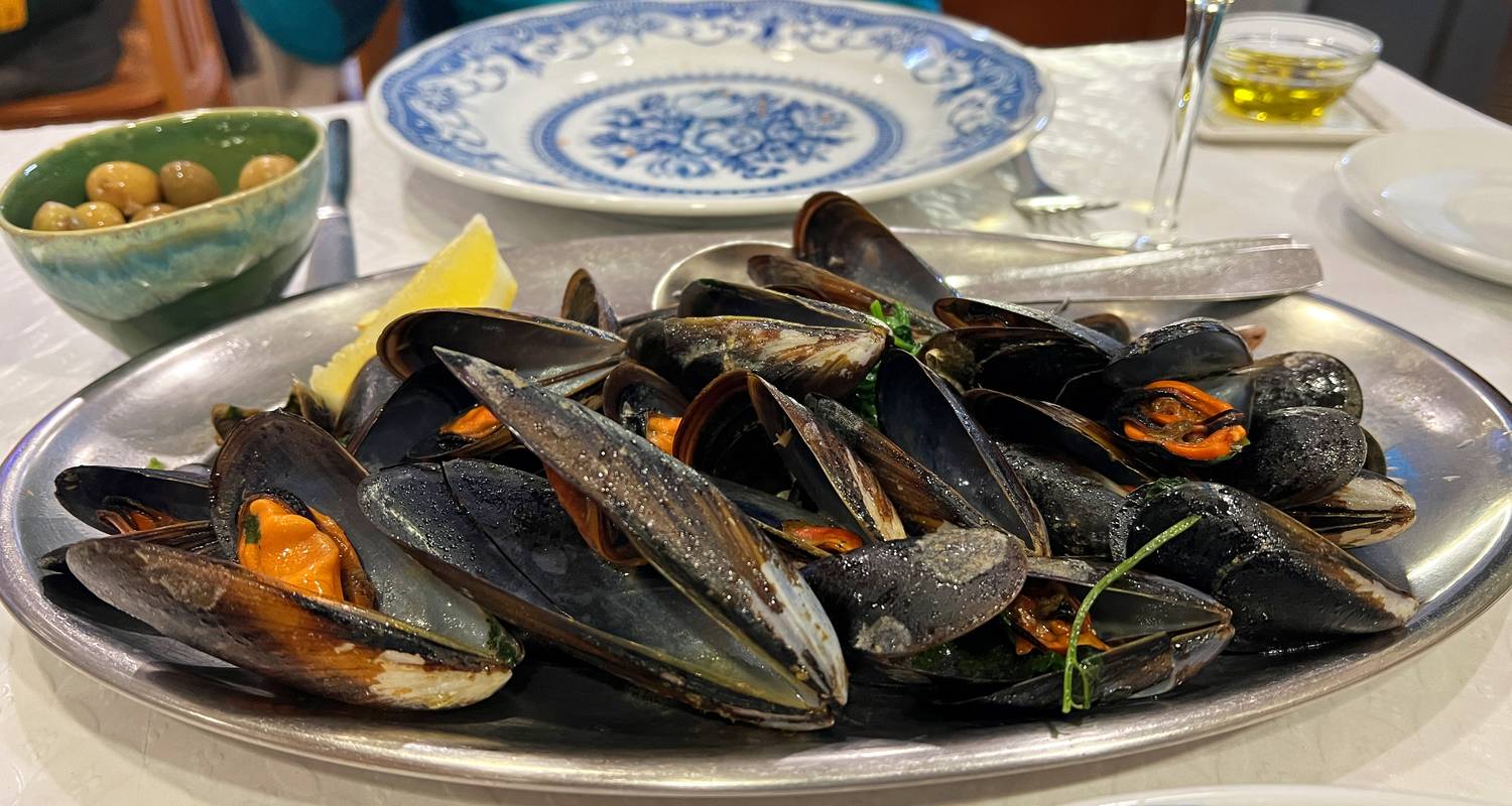 Porto - Lisbon Atlantic, Tradition and Romance