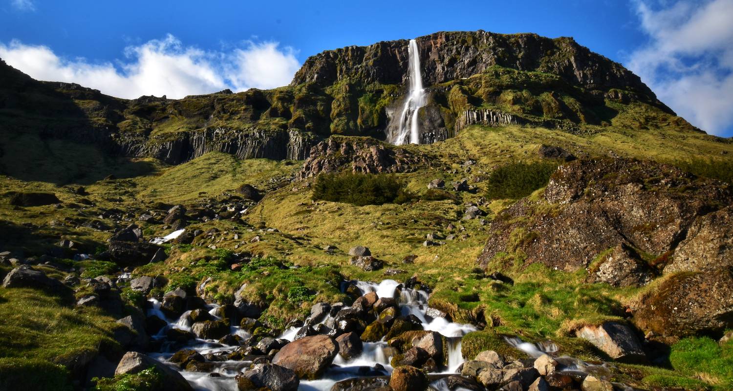 Aventure hivernale en Islande : road trip sous les aurores boréales - journaway