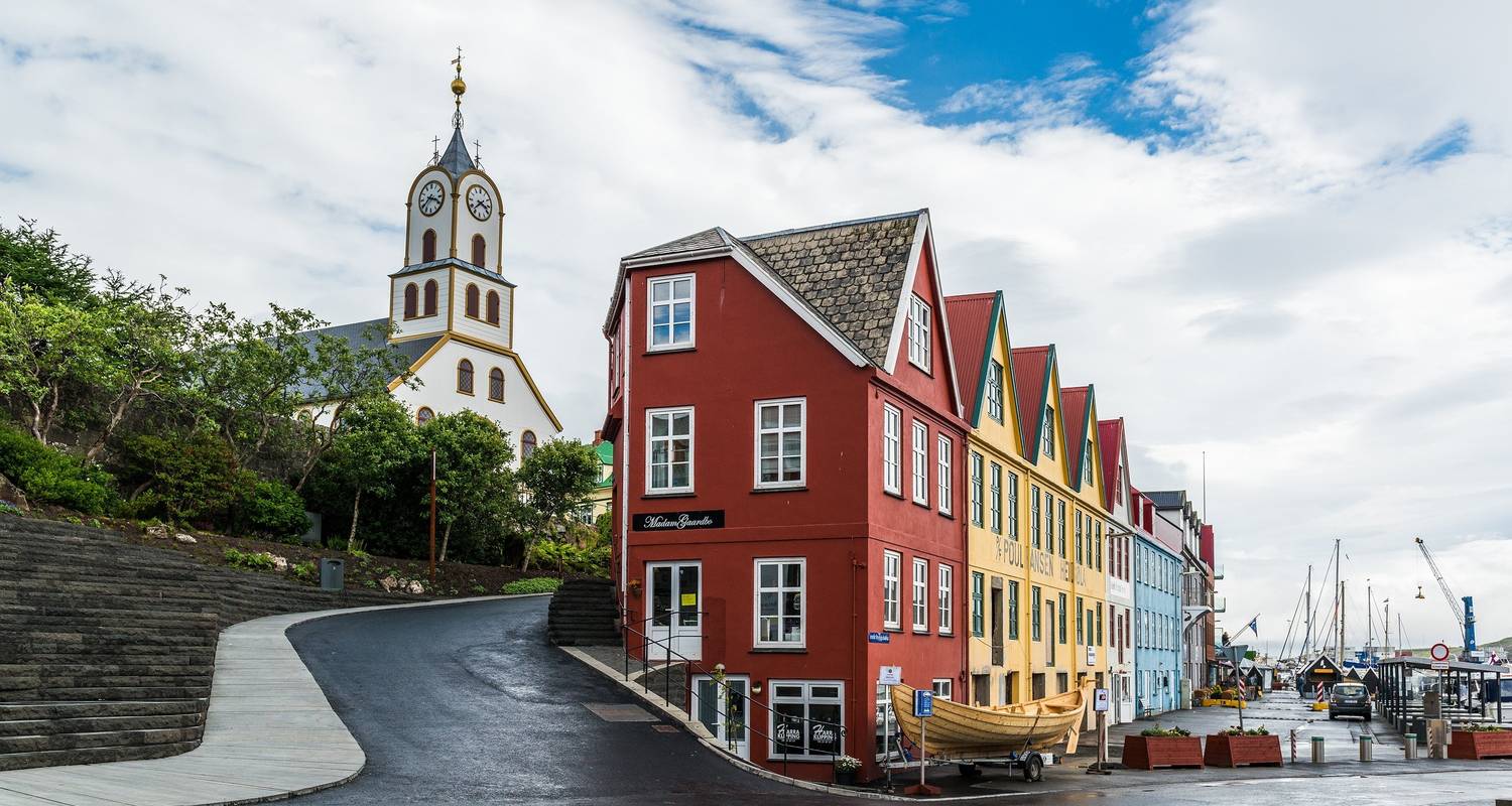 Eilandhoppen in en rond het Noordpoolgebied – Spitsbergen, IJsland & de Faeröer – zuidwaarts - Hurtigruten