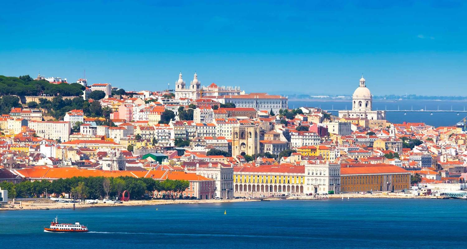 Best of Lisbon, Porto & Azores in 11 days