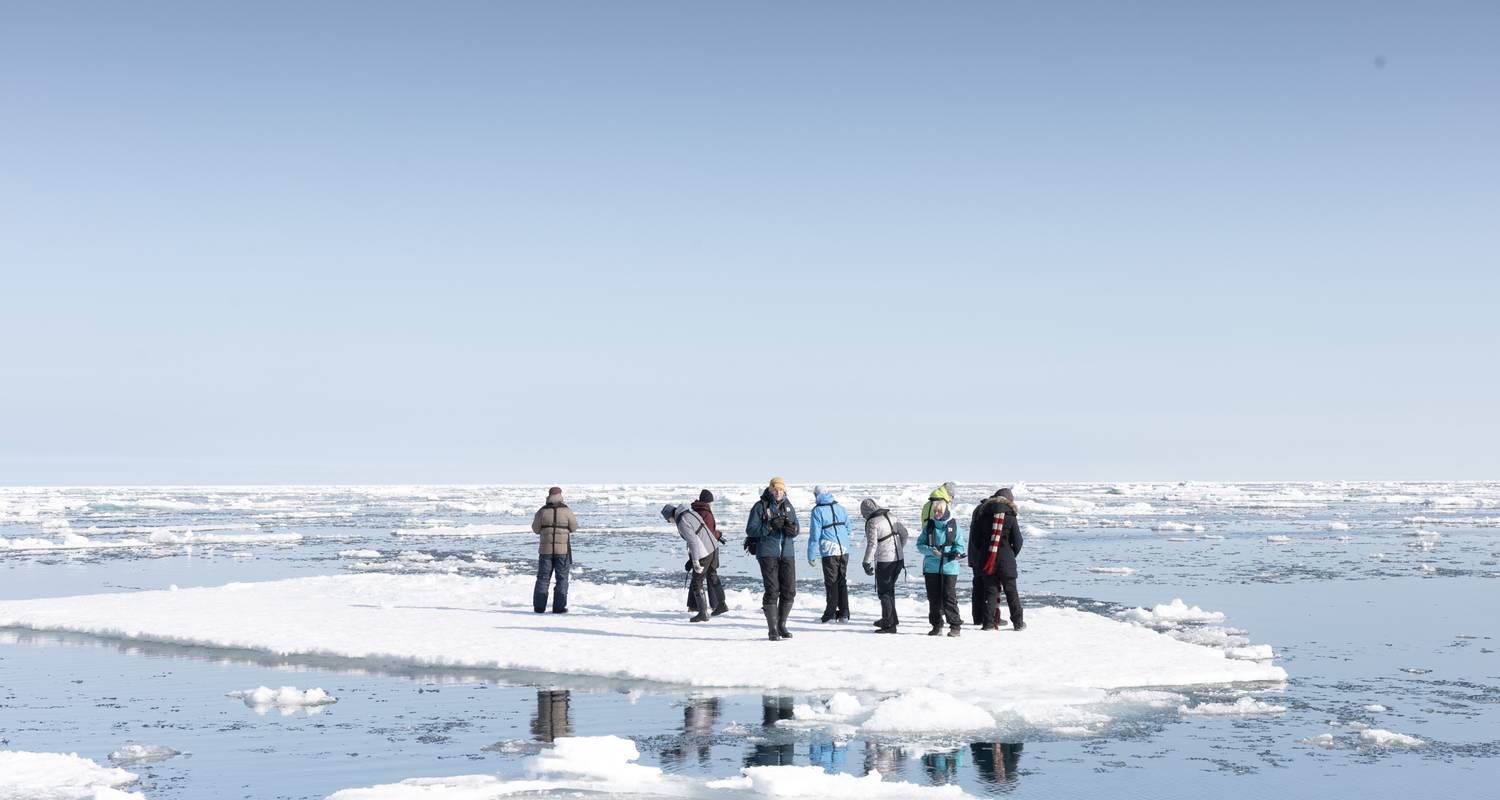 8 Days Natural Wonders of Svalbard Photography Expedition Micro Cruise - 12  Guests Only