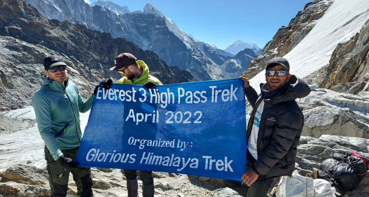 Excursión al Paso Alto del Everest 3 - 16 días - Glorious Himalaya Trekking Pvt. Ltd.