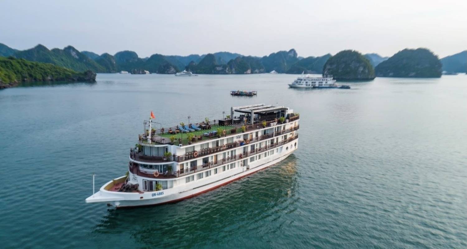 Croisière de luxe à Halong (5 étoiles) Circuit à petit budget 2D/1N - Old Quarter Travel