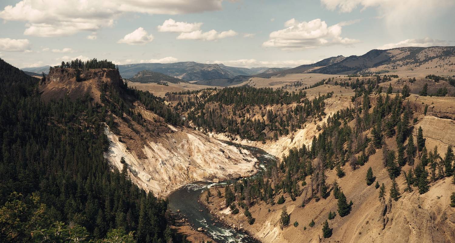 Yellowstone Camping Explorer