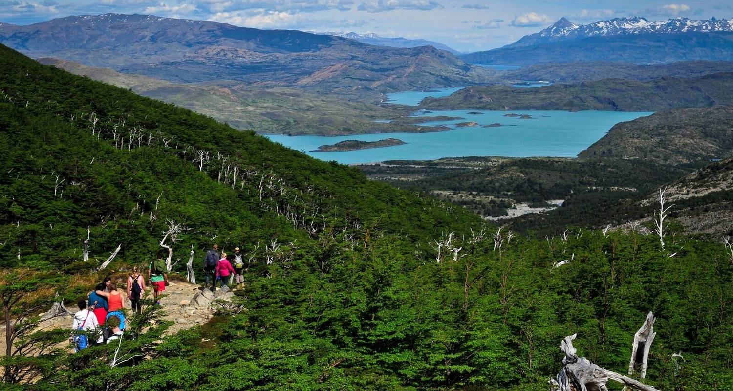 Perito Moreno Glacier and Torres del Paine W-Trek (9 Days) - Hi Travel Argentina