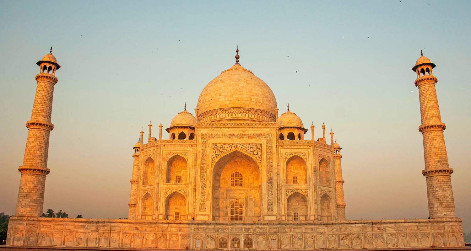 Essence of India (Small Groups, End New Delhi, 9 Days) - Luxury Gold