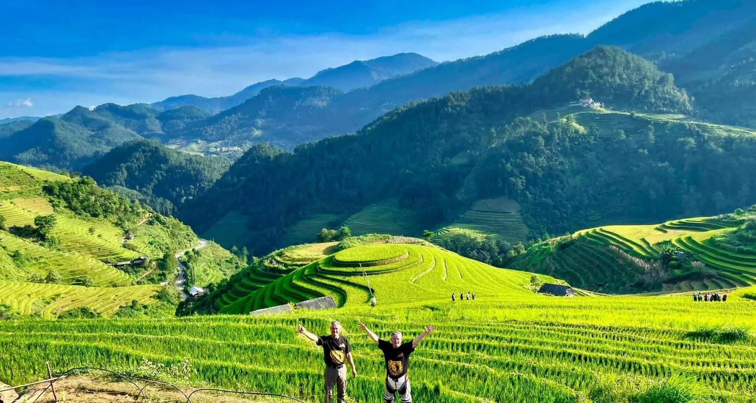 Best Ever Northwest Vietnam Motorbike Tour via Ta Xua, Ngoc Chien, Sin Ho, Sapa - 10 jours - DNQ Travel