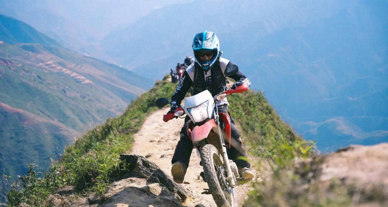 Circuit unique en moto tout-terrain dans le nord du Vietnam : Taxua, Ngoc Chien, Lai Chau, Sapa - VietLong Travel