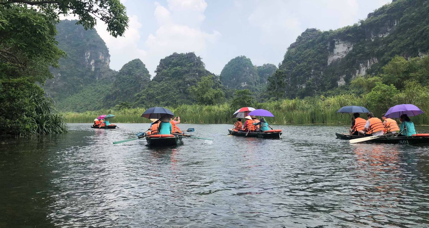 Circuito de un día a Ninh Binh: Pagoda de Bai Dinh, Paseo en Barco por Trang An y Cueva de Mua - Old Quarter Travel