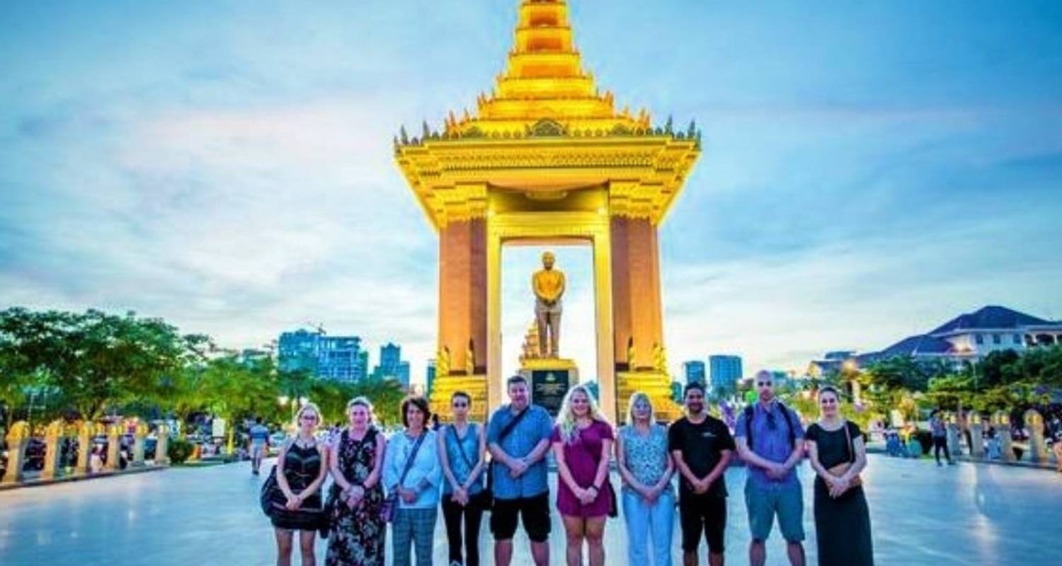 Circuito privado de un día por la Ciudad de Phnom Penh y la isla de la Seda de Koh Dach - About Cambodia Travel & Tours