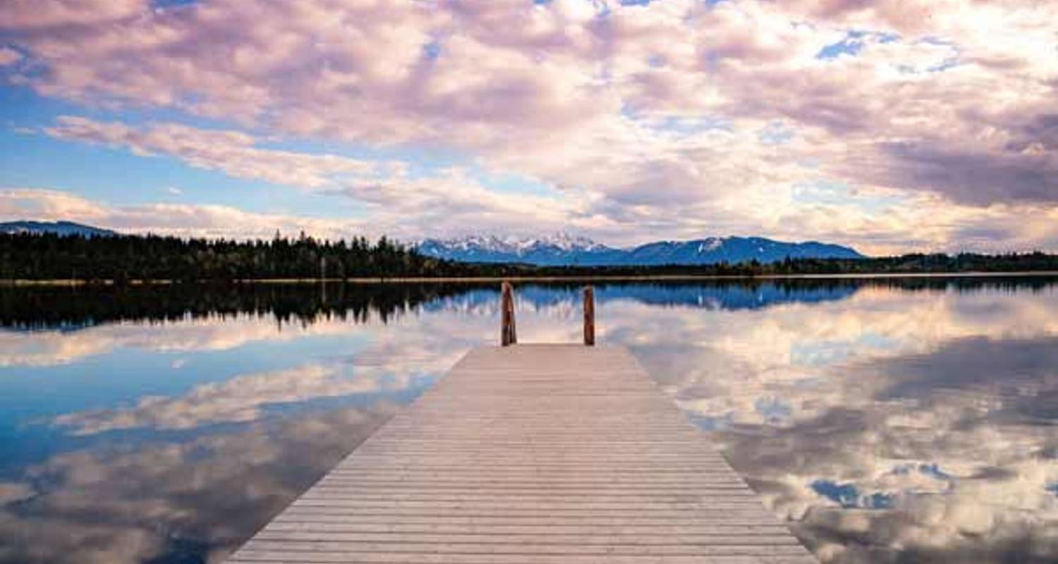 Alpine foothills Tour With Tegernsee, Isarwinkel and Blue Land