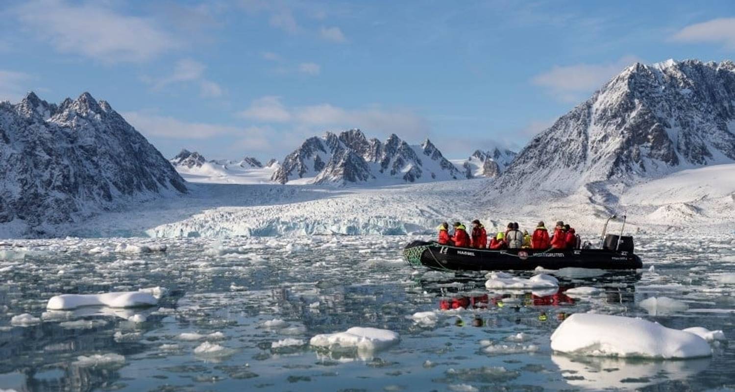 Group Tours in Svalbard