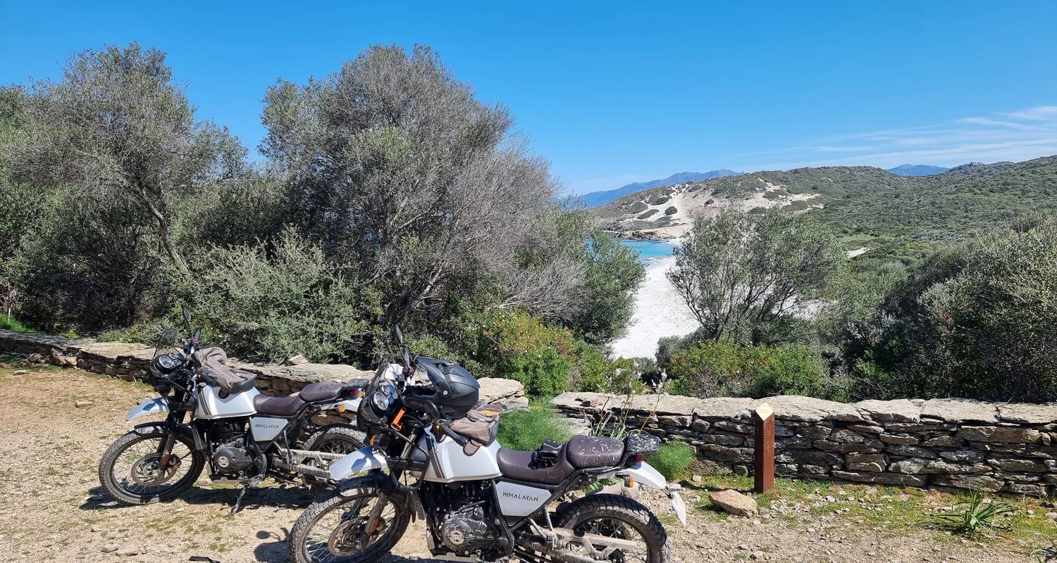 Aventure en moto tout-terrain en Corse - Europe Active