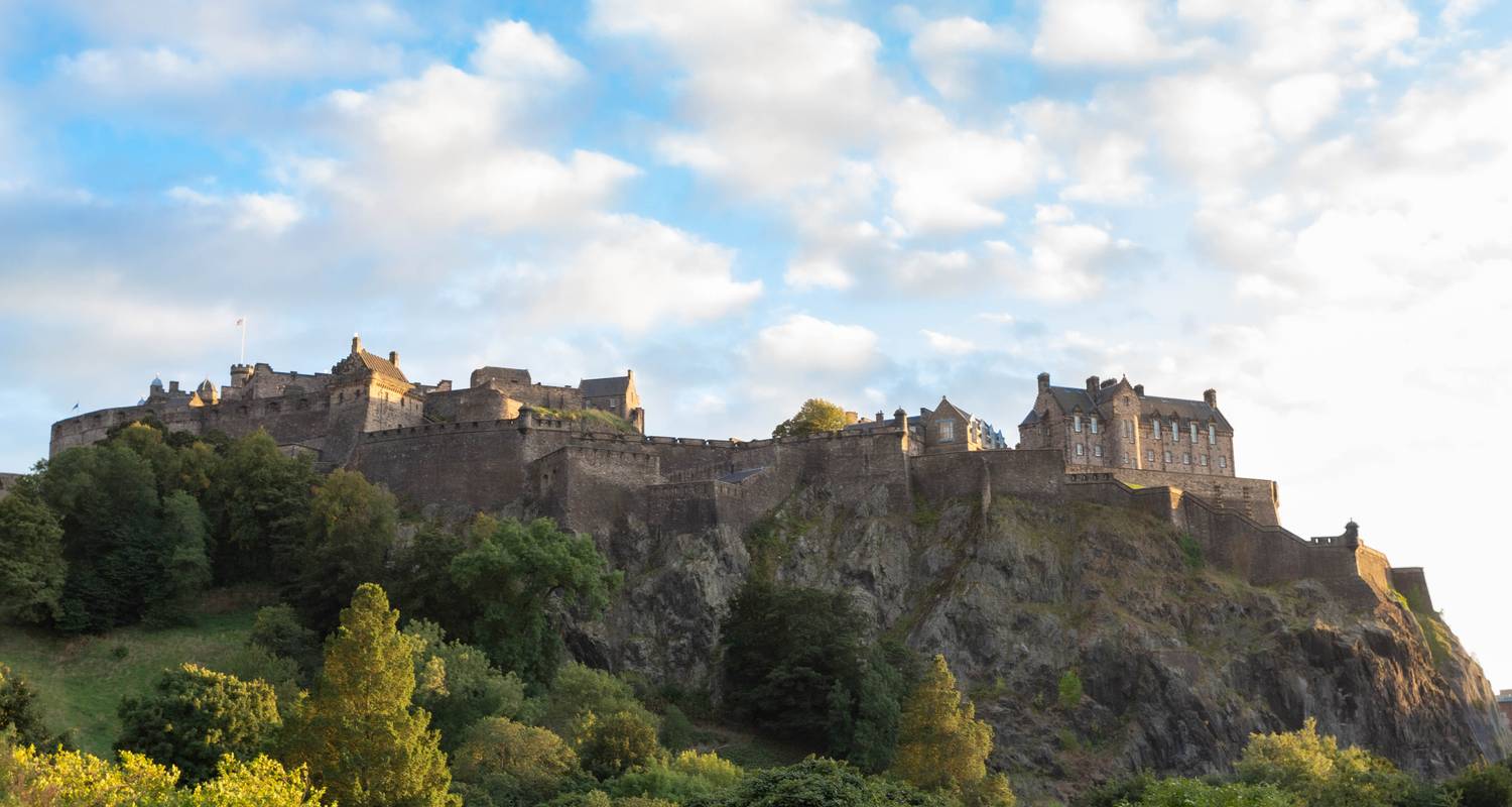 Coasts & Countrysides of England with Edinburgh, Liverpool & London (Edinburgh to London) (2025)