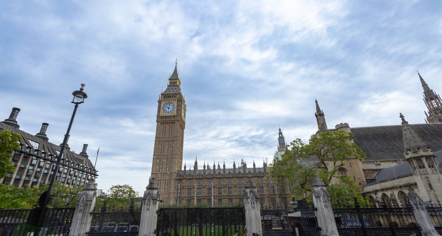 Coasts & Countrysides of England with Edinburgh, Liverpool & London (Edinburgh to London) (2025)