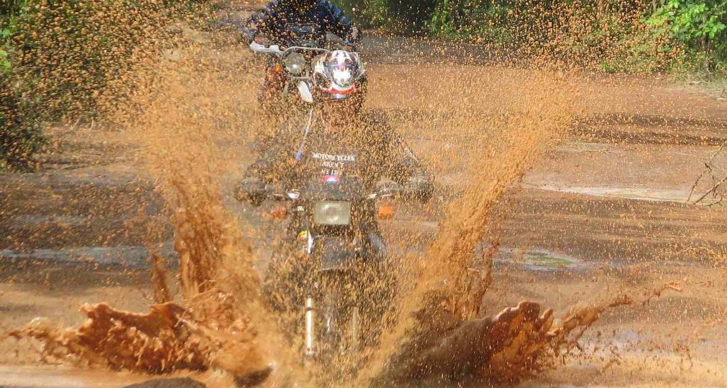 Legendario circuito en moto todoterreno por el Triángulo de Oro de Laos - DNQ Travel