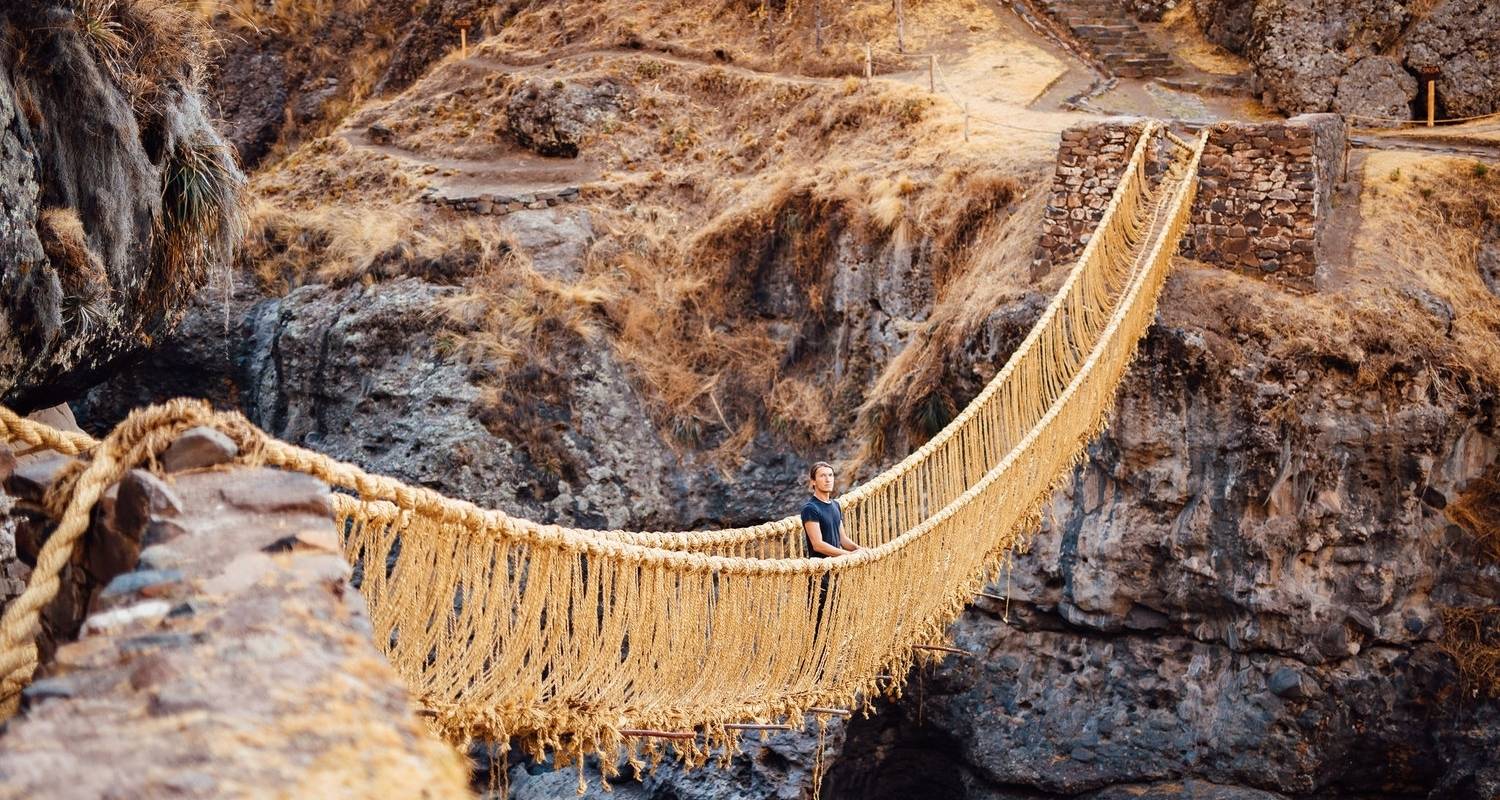 Circuito de un Día a la Cueva de Carañahui y el Puente de Qeswachaka - Crossover Peru