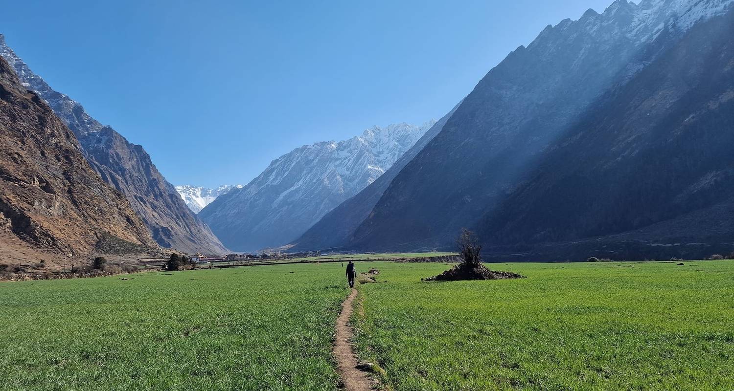 Trek de la vallée de Tsum - 14 jours - Glorious Himalaya Trekking Pvt. Ltd.