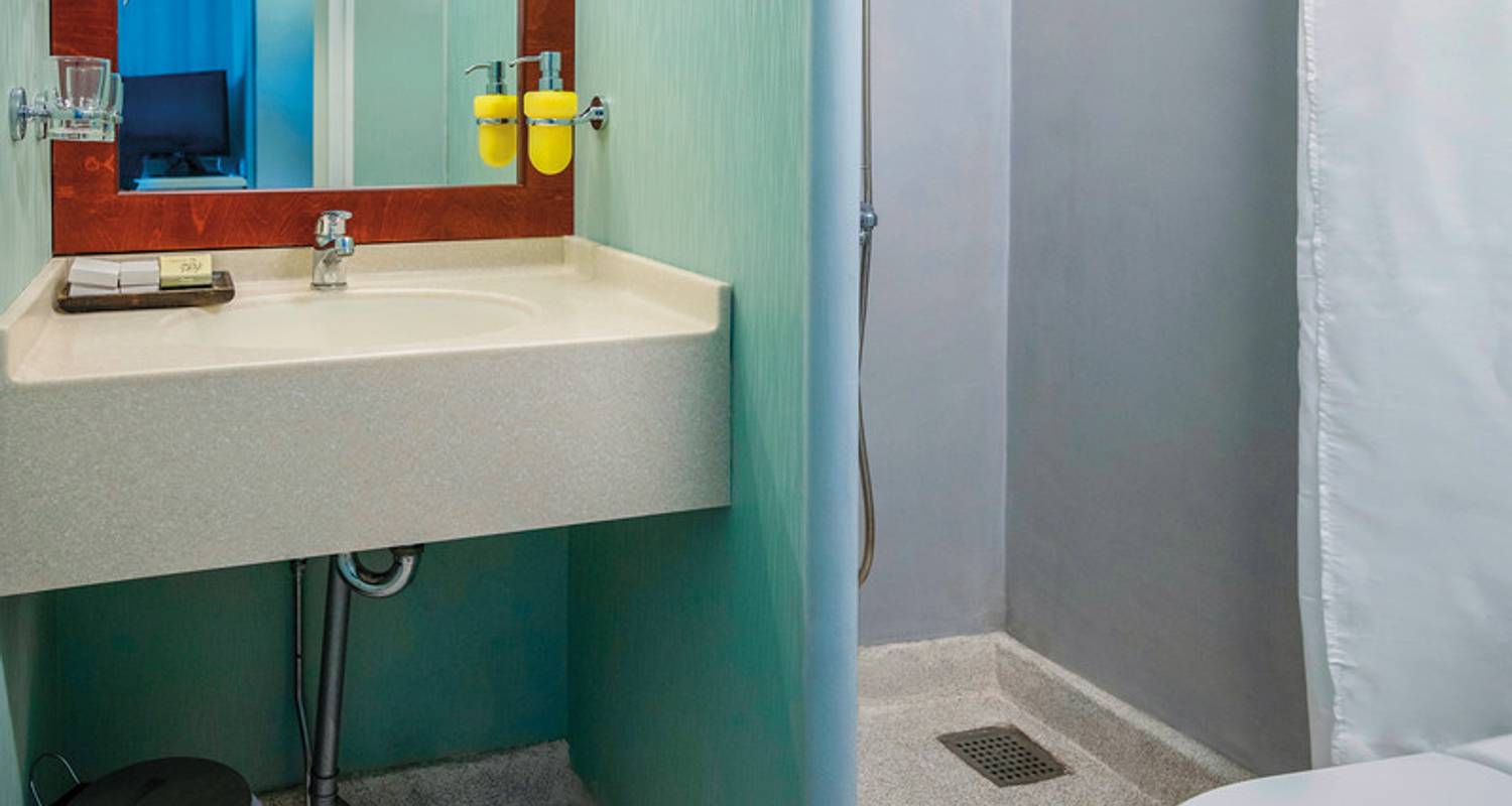 Yacht cruise M.Y. Pegasos (from/to Mahe)