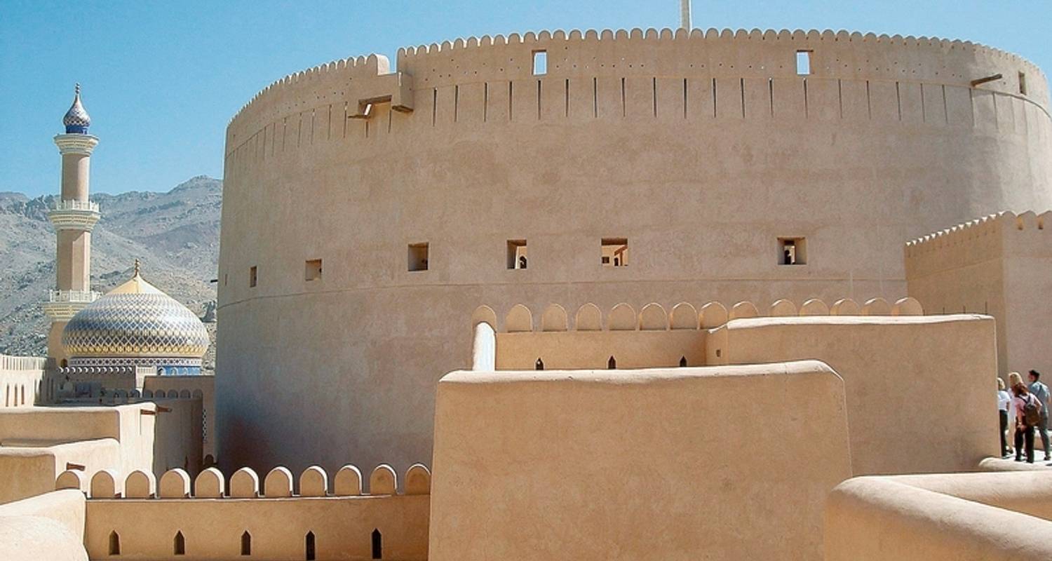 Kontrastreicher Oman mit Chauffeur - DERTOUR