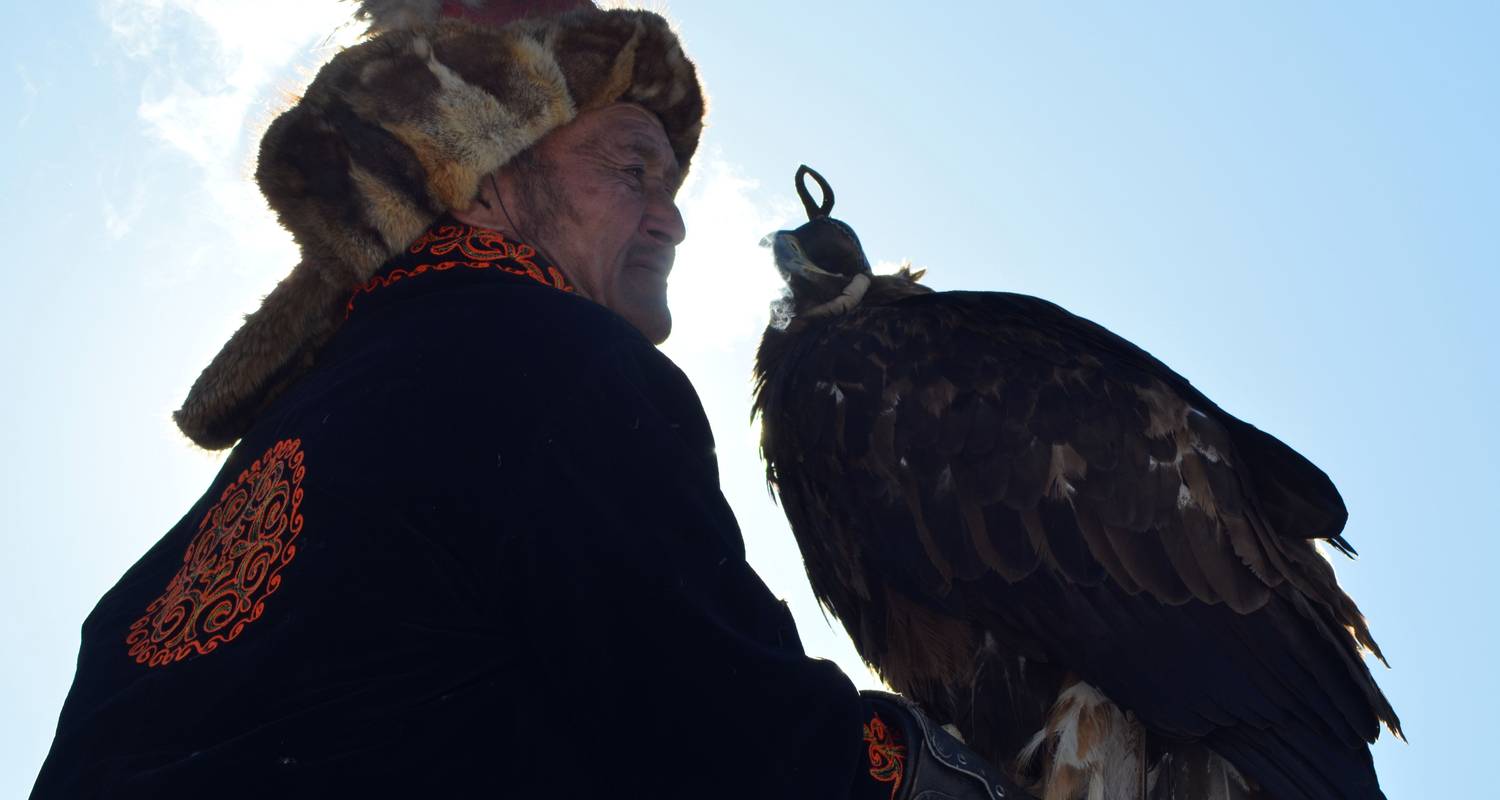 Golden Week - Águila real - Tour Mongolia