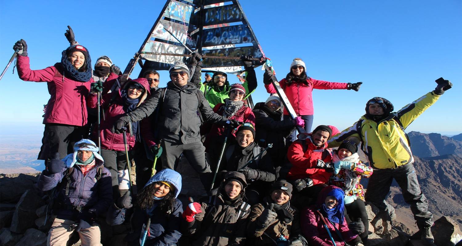 Odisea de senderismo de 4 días: De Imlil al Pico del Toubkal y el Lago de Ifni - Morocco Premium Tours