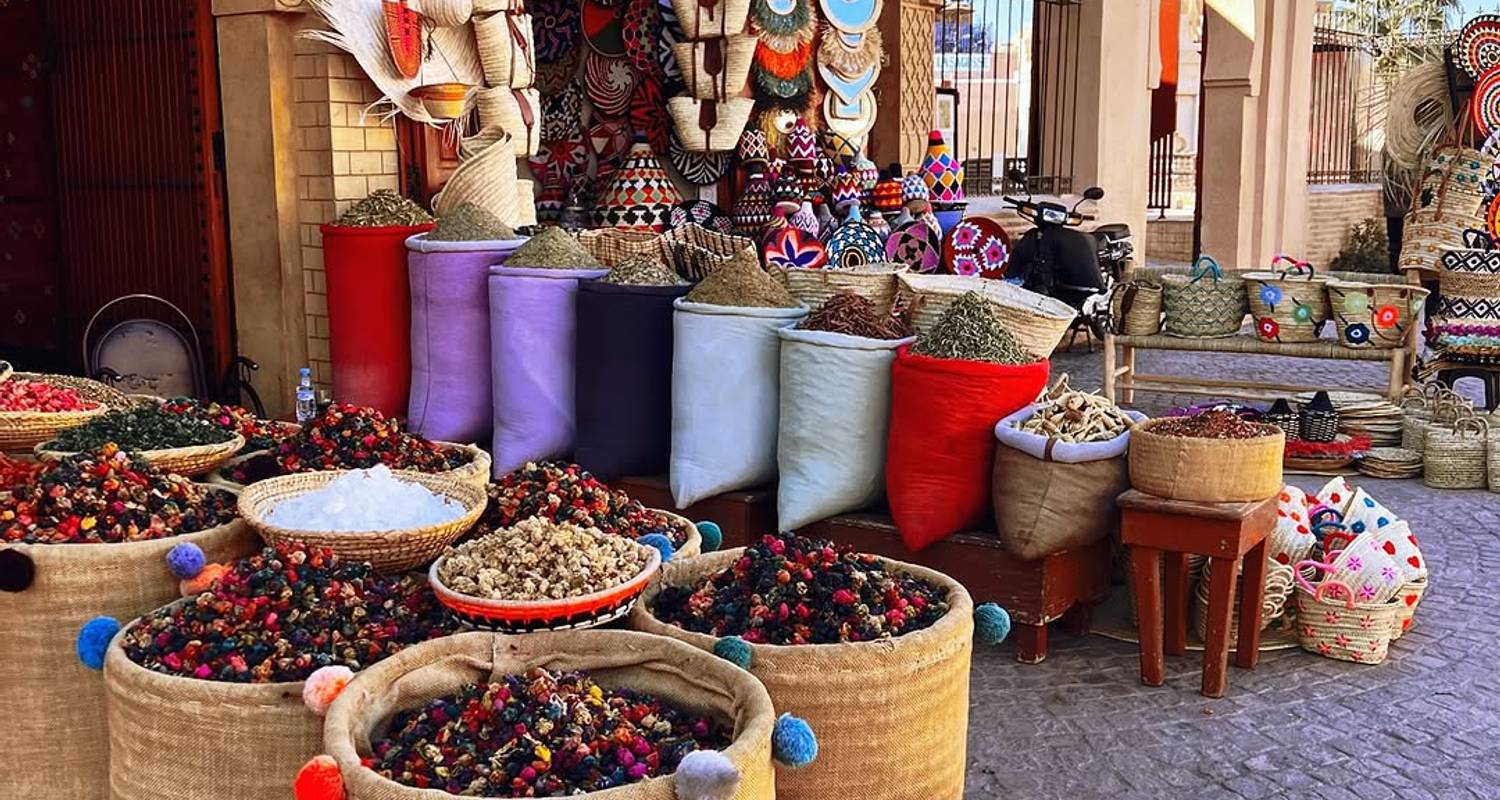 9 Daagse Privé Marokko Rondreis Keizerlijke Steden, Chefchaouen en de Sahara-woestijn vanuit Marrakech - Morocco Flawless Travels