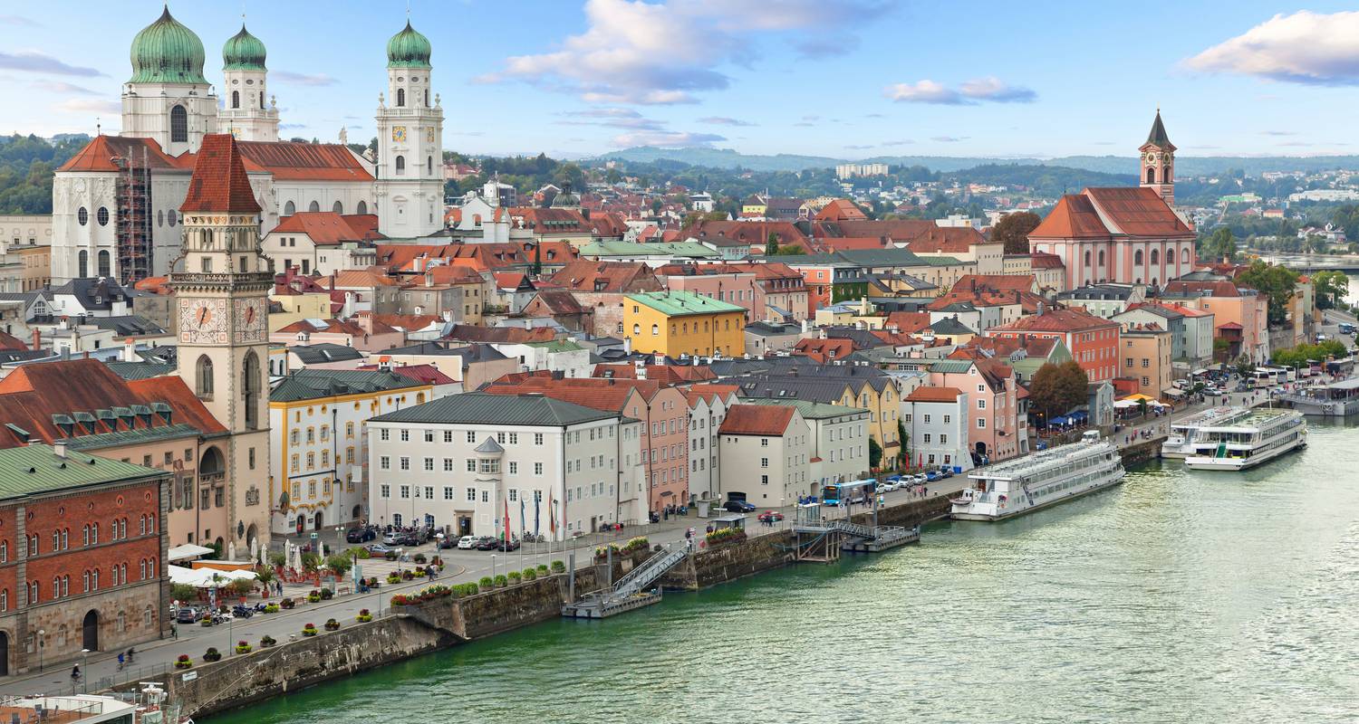 El Danubio de Alemania a Rumanía con 1 noche en Bucarest 2026 - Avalon Waterways