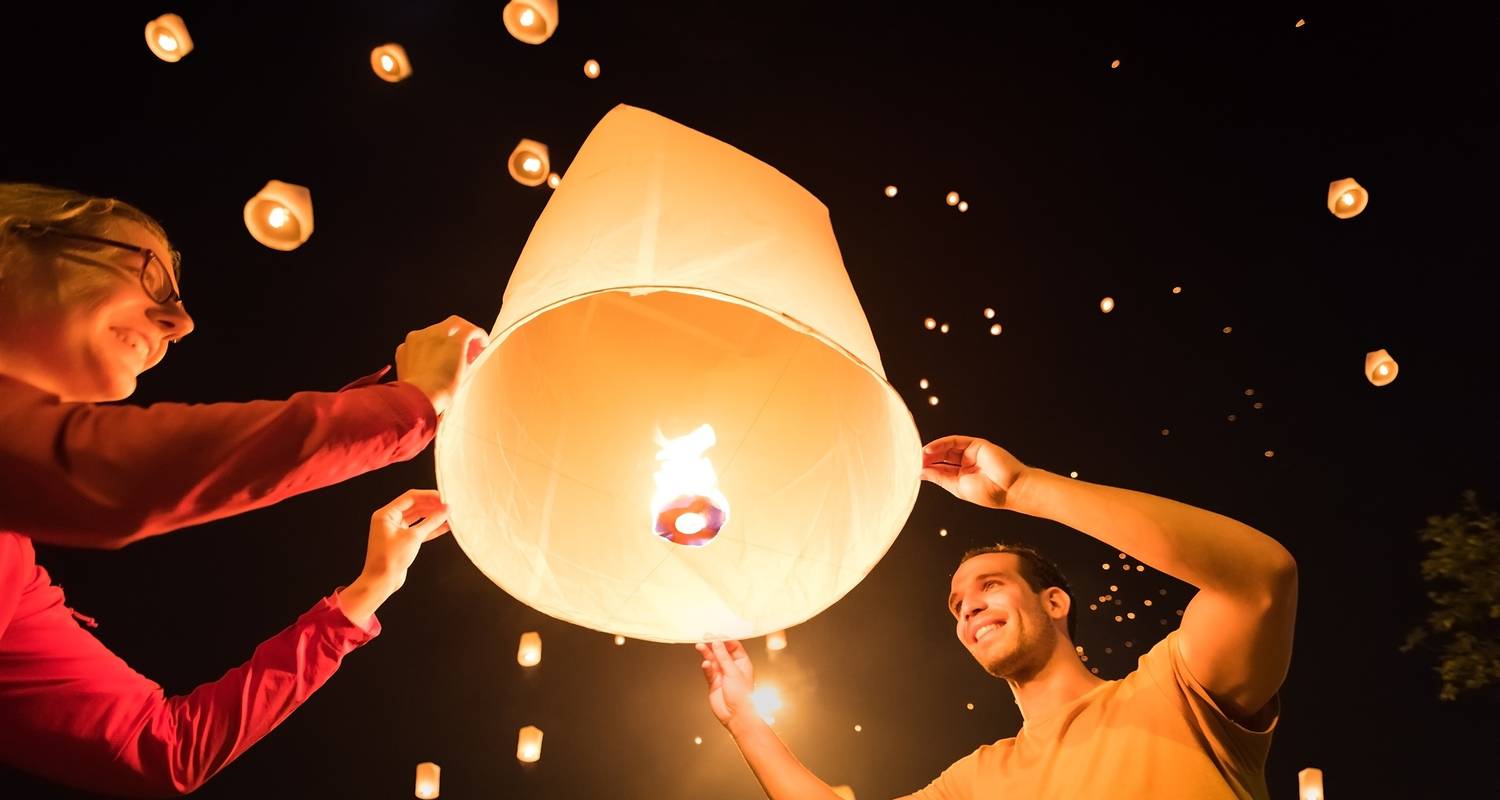 4 Days Chiang Mai CAD Yee Peng Lantern Festival (private guide & driver） - UME Travel Co. Ltd