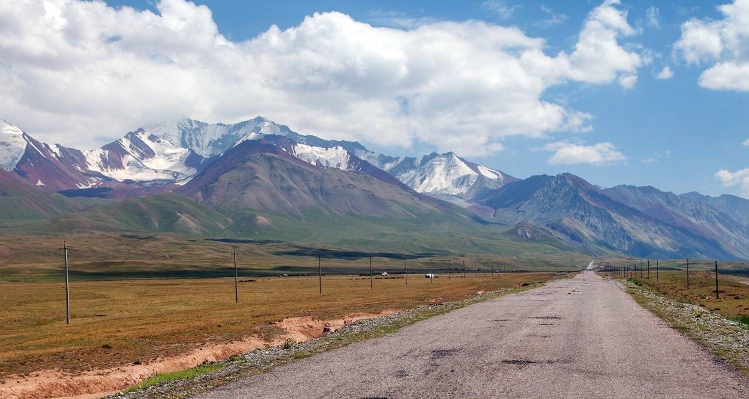 Pamir Highway Tour: Discover Tajikistan’s Majestic Landscapes