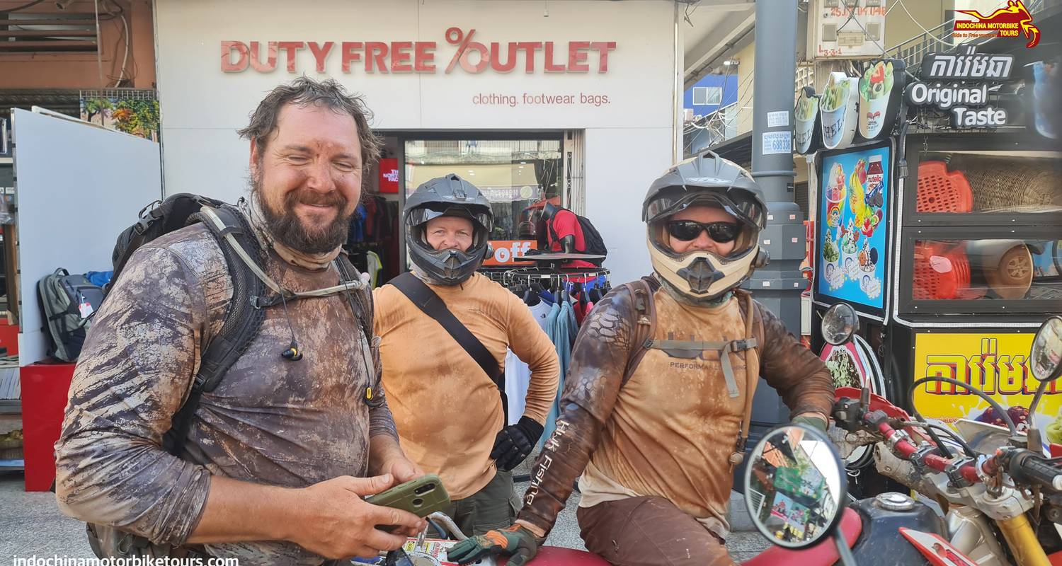 Circuit de 2 jours en moto au Cambodge, de Siem Reap à la montagne Kulen en passant par Beng Mealea - VietLong Travel