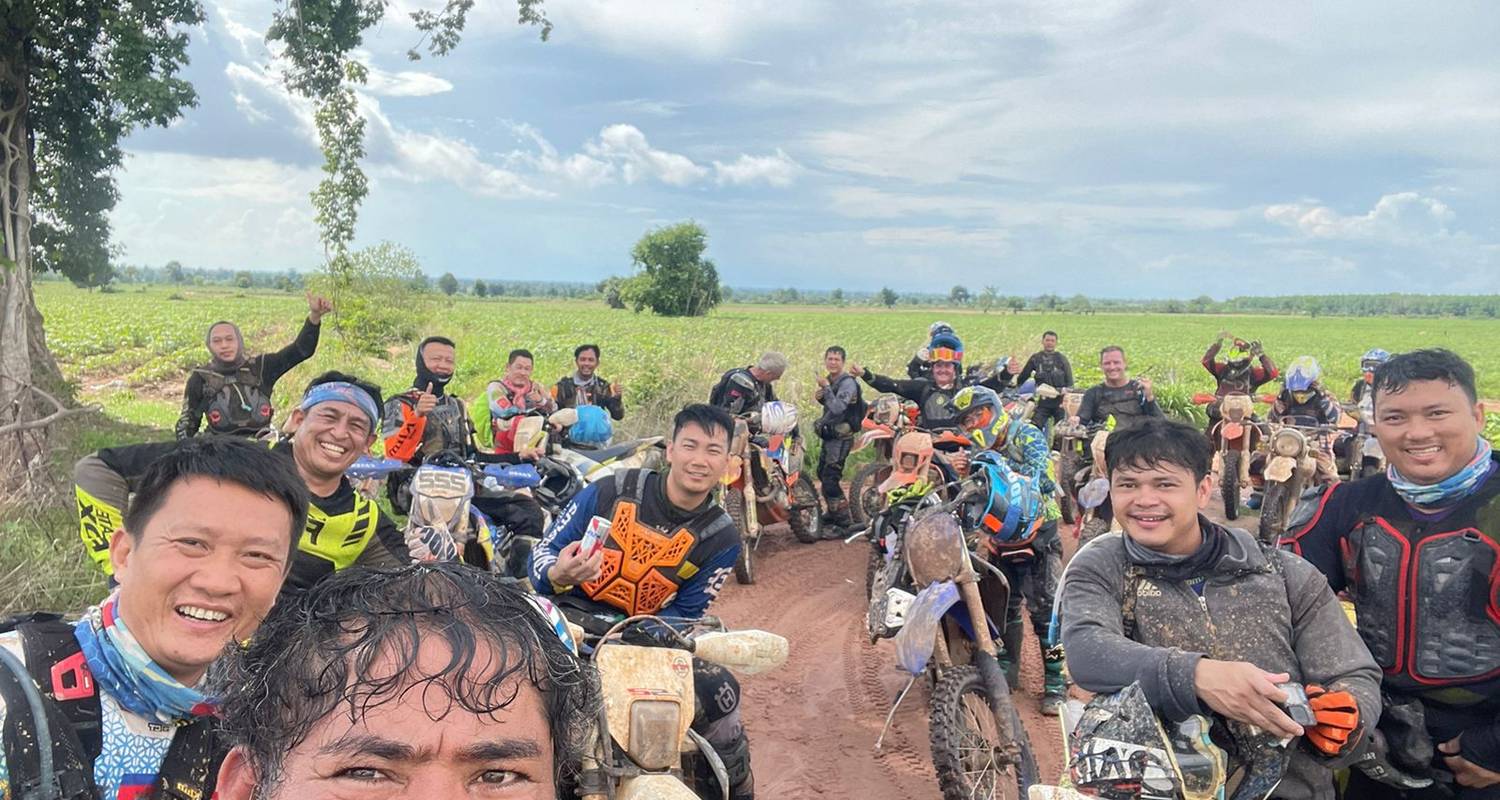 Circuit en moto tout-terrain au Cambodge, de Siem Reap à Banteay Chhmar et Preah Vihear, riche en aventures - DNQ Travel