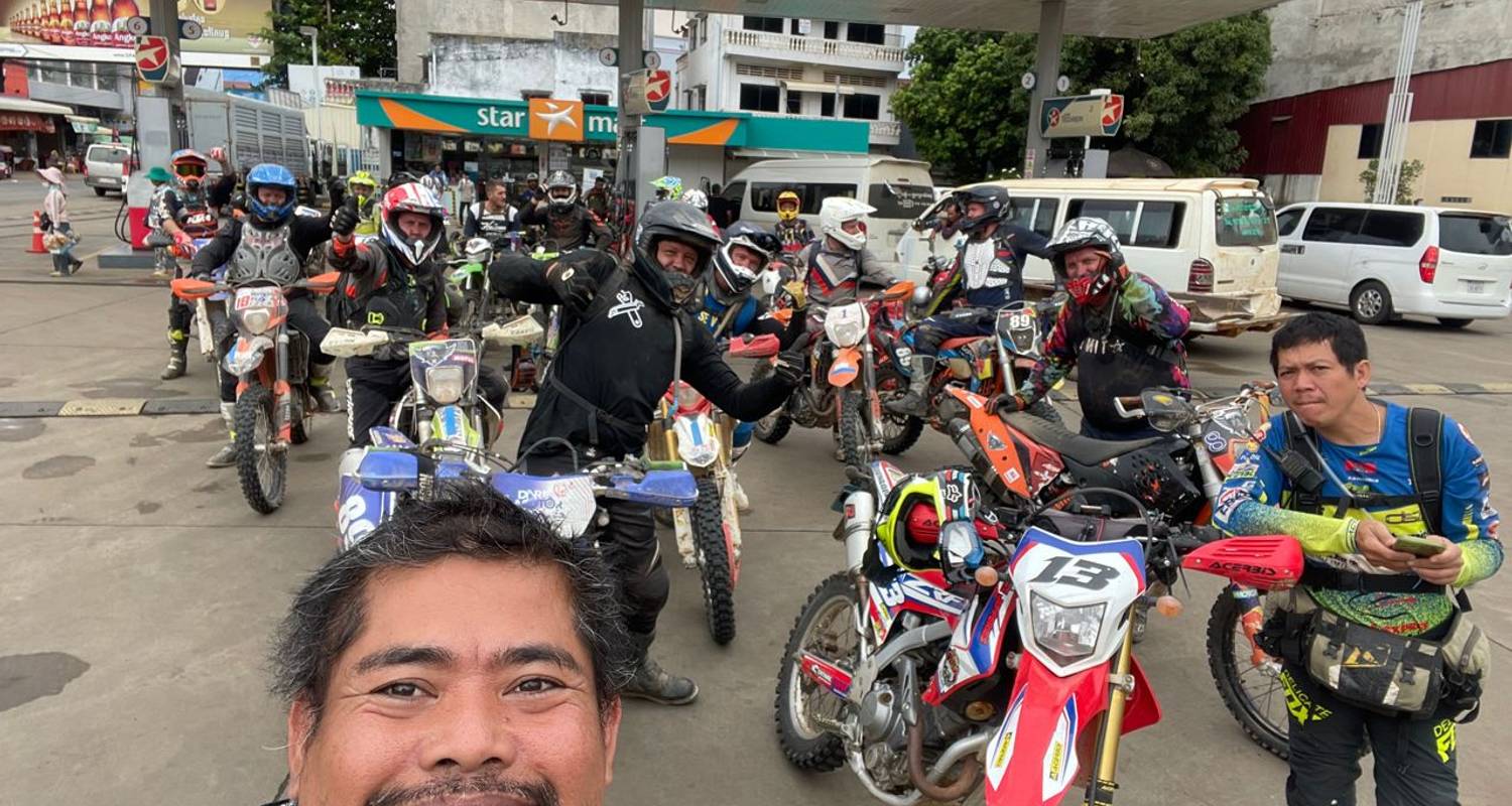 Fascinante circuito en moto todoterreno de Phnom Penh a Siem Reap pasando por Kampong Cham, Sambor Prei Kuk - VietLong Travel