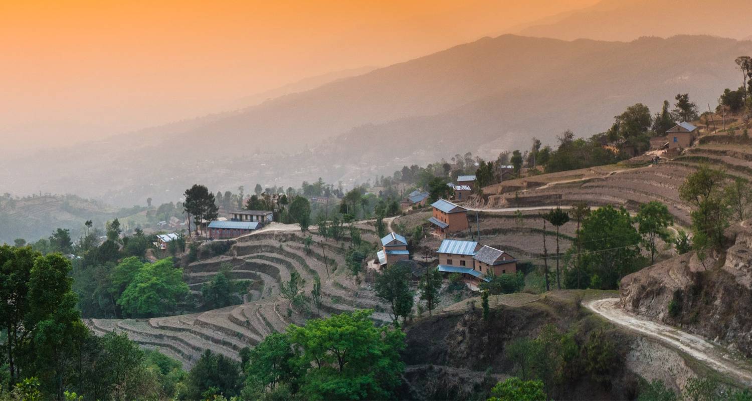 Trek dans la vallée de Katmandou (including Sundarijal) - Intrepid Travel