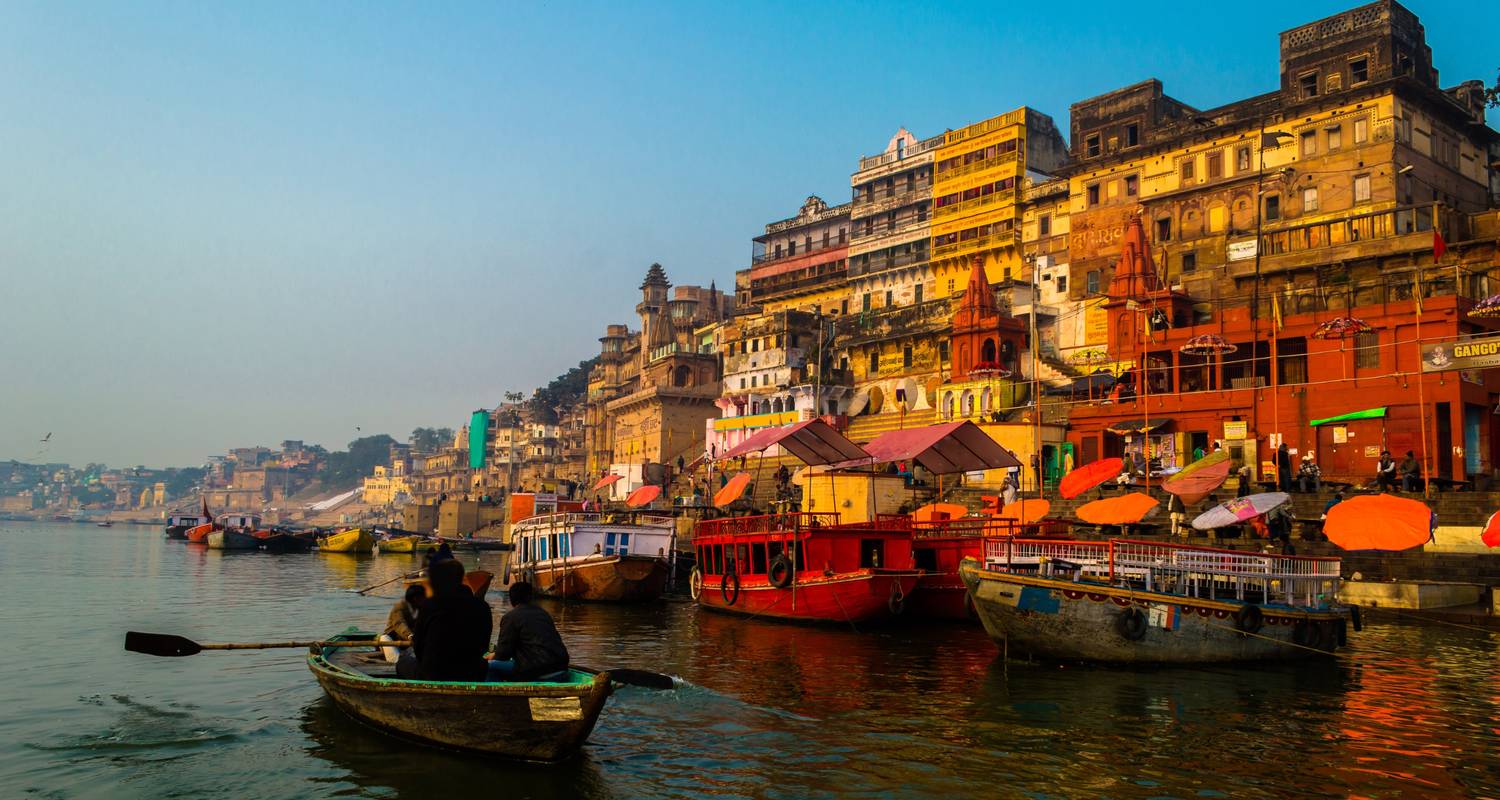 Varanasi : Visite privée d'une journée complète avec Sarnath et promenade en bateau -  Taj Voyages Tours 