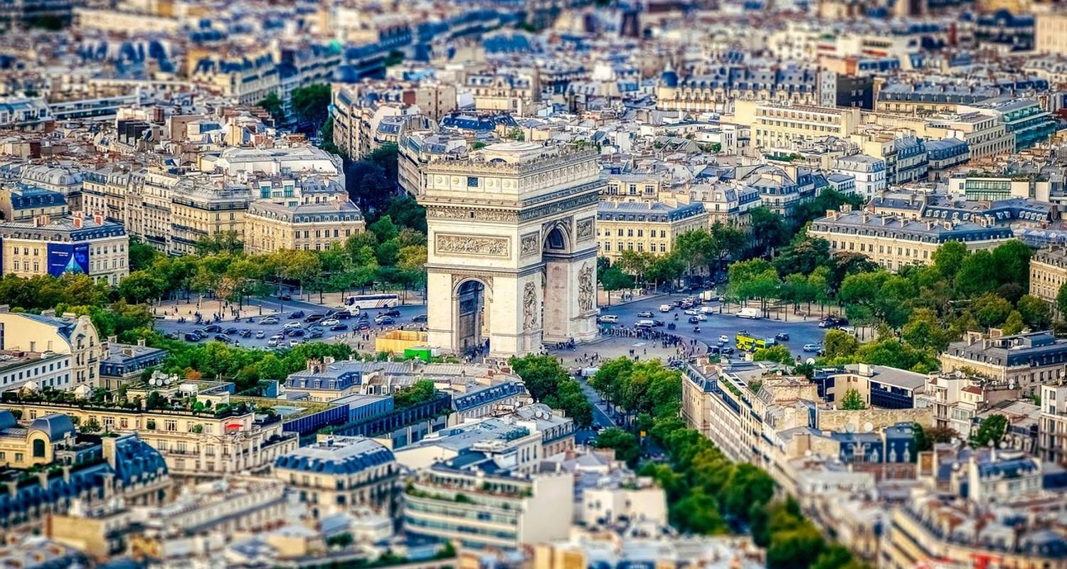 9-Day European Triangle Tour from Paris