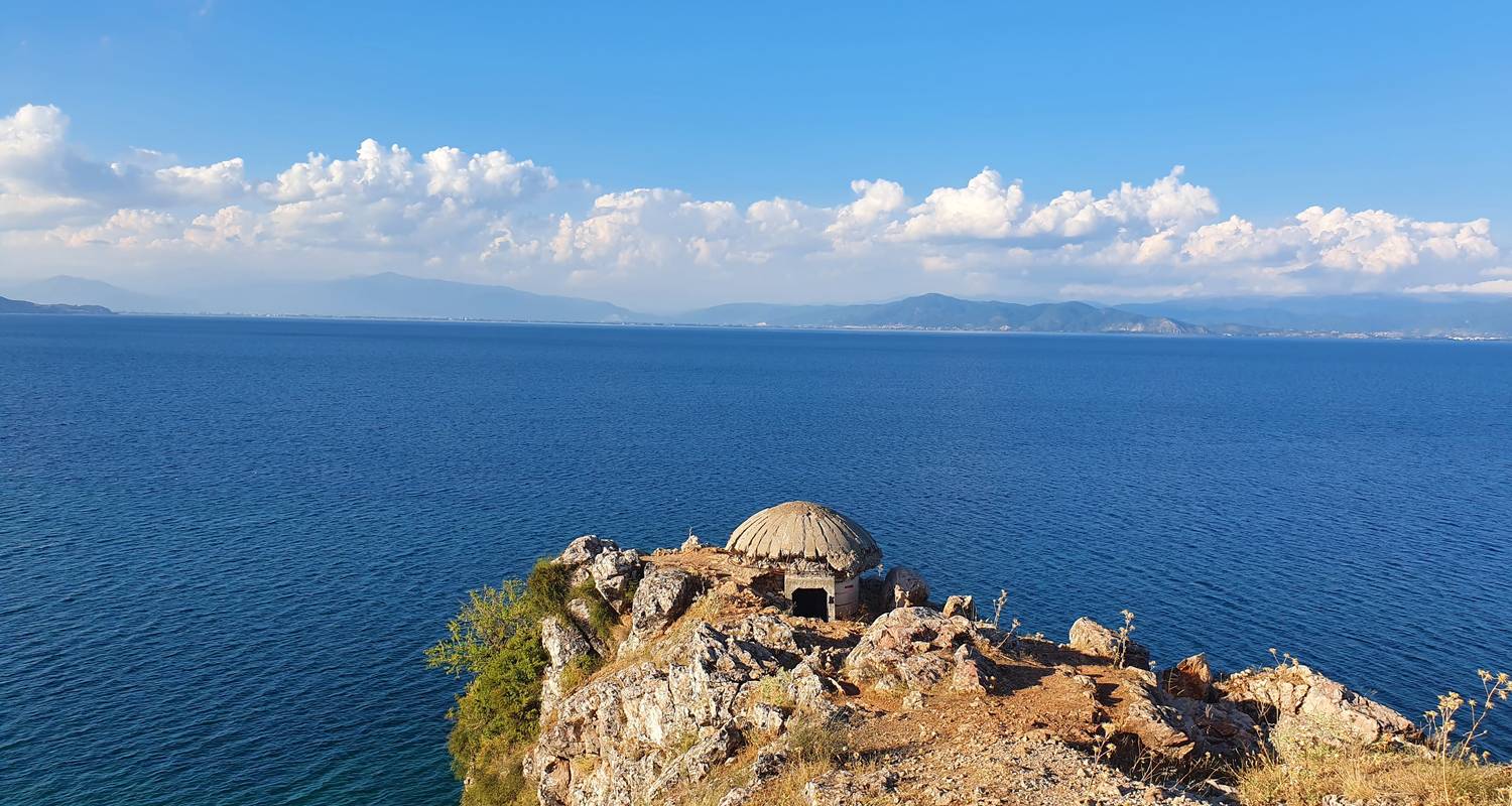 Explorez le sud-est de l'Albanie : randonnée pittoresque et culture intemporelle - SEE Trips