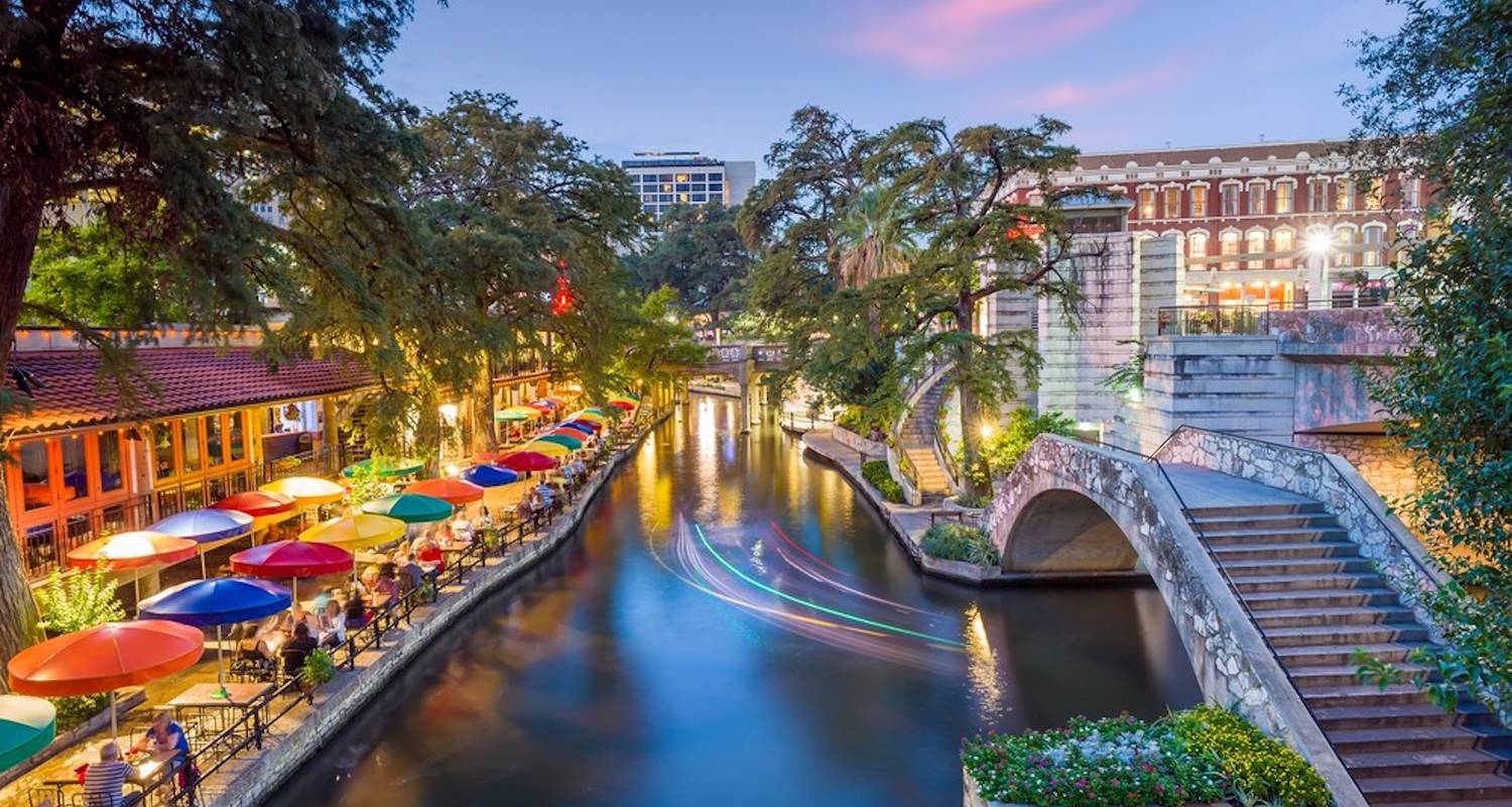 Snapshot: A San Antonio Holiday - Tours of Distinction