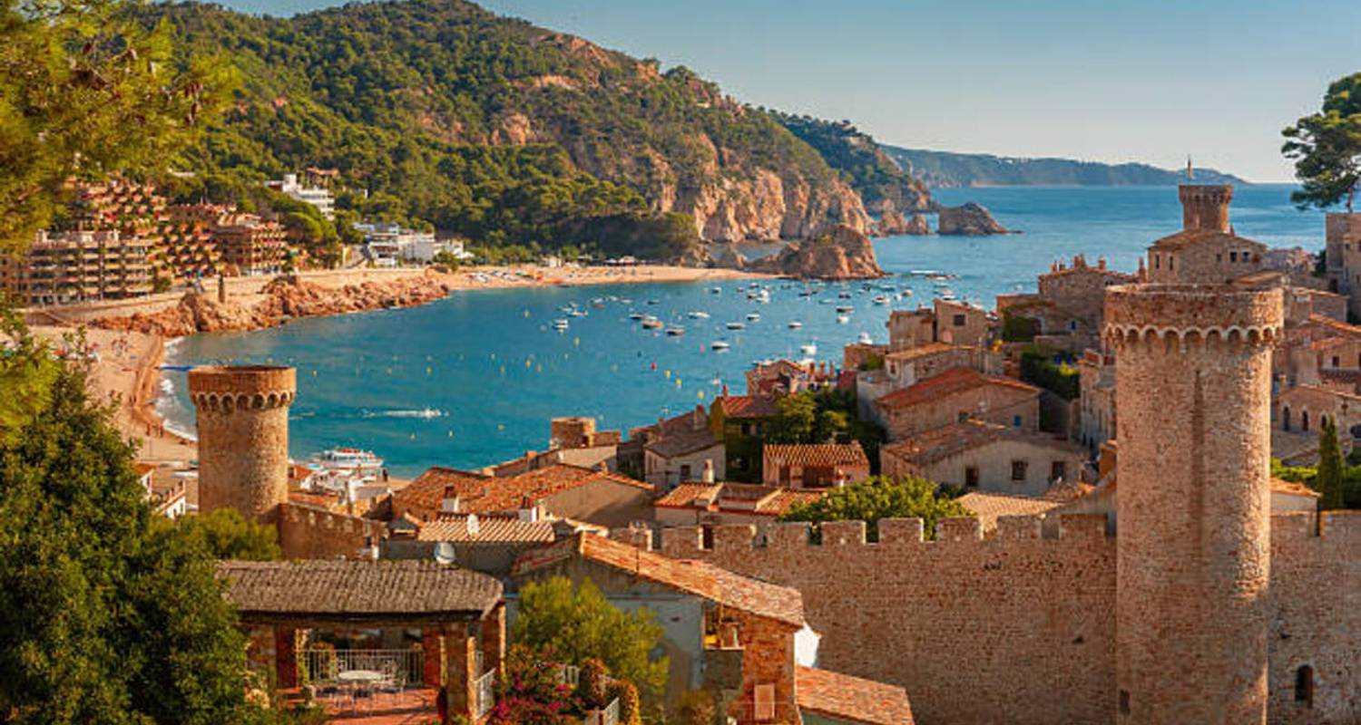 DISCOVER THE TIMELESS BEAUTY OF CATALONIA IN 1 DAY - Receptivo Aborigen Tours