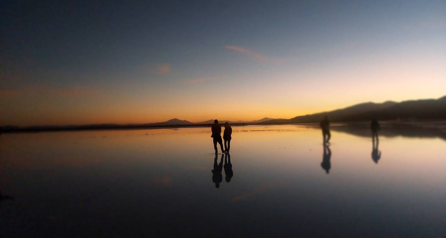 GEDEELD IN AUTO NAAR UYUNI EN WOESTIJN - SIMPLE BOLIVIA TRAVEL 