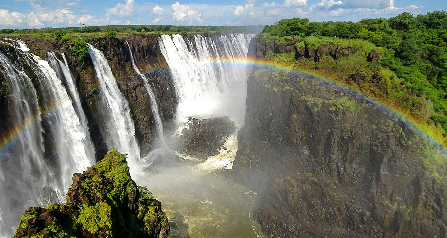 Viewing Victoria Falls from both Zambia & Zimbabwe sides- Half Day - Lochinvar Safaris