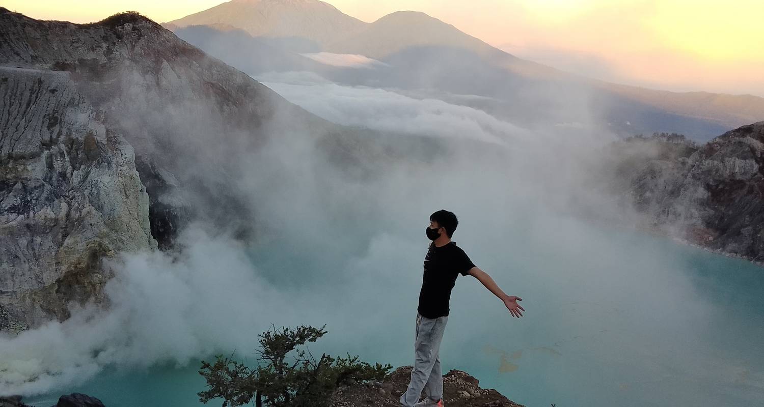 Vanaf Bali: Mount Ijen, Bromo en Borobudur Tour - Ayla Tour and Transport