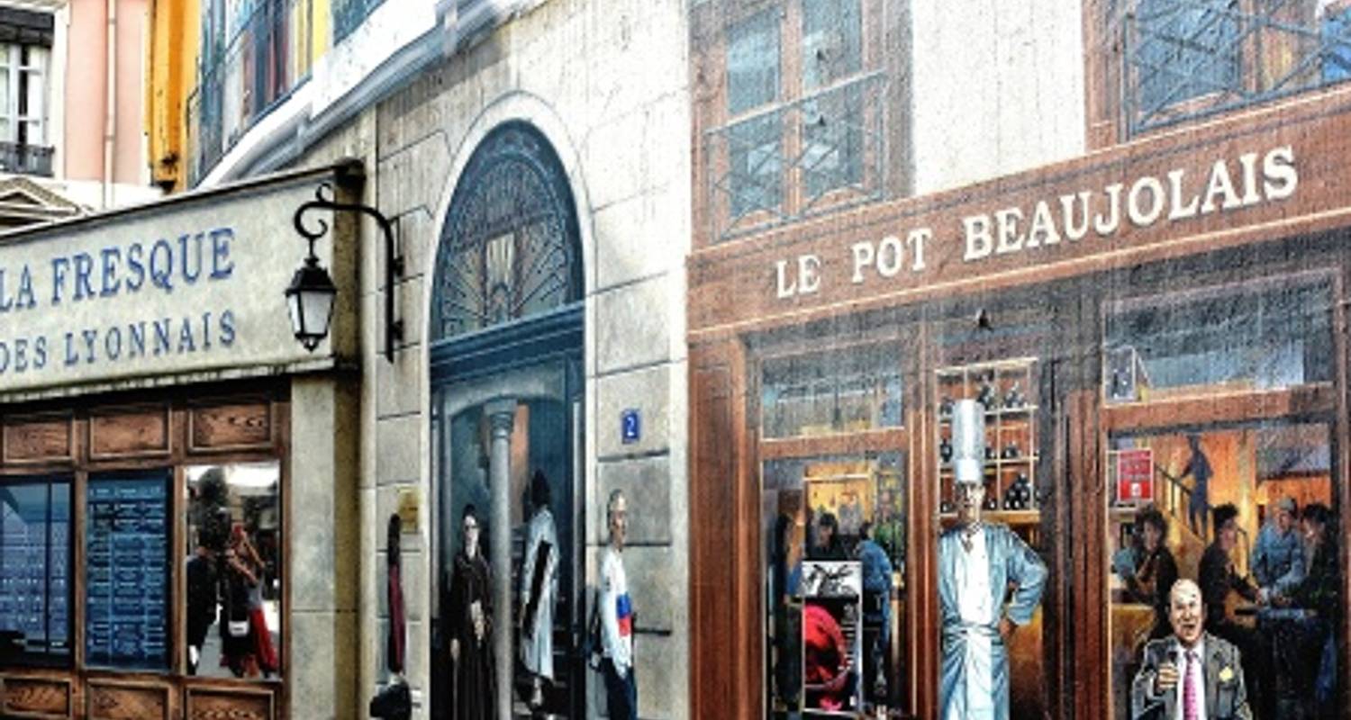 A trip to admire the beautiful scenery of the Rhône valley (port-to-port cruise) - MISTRAL